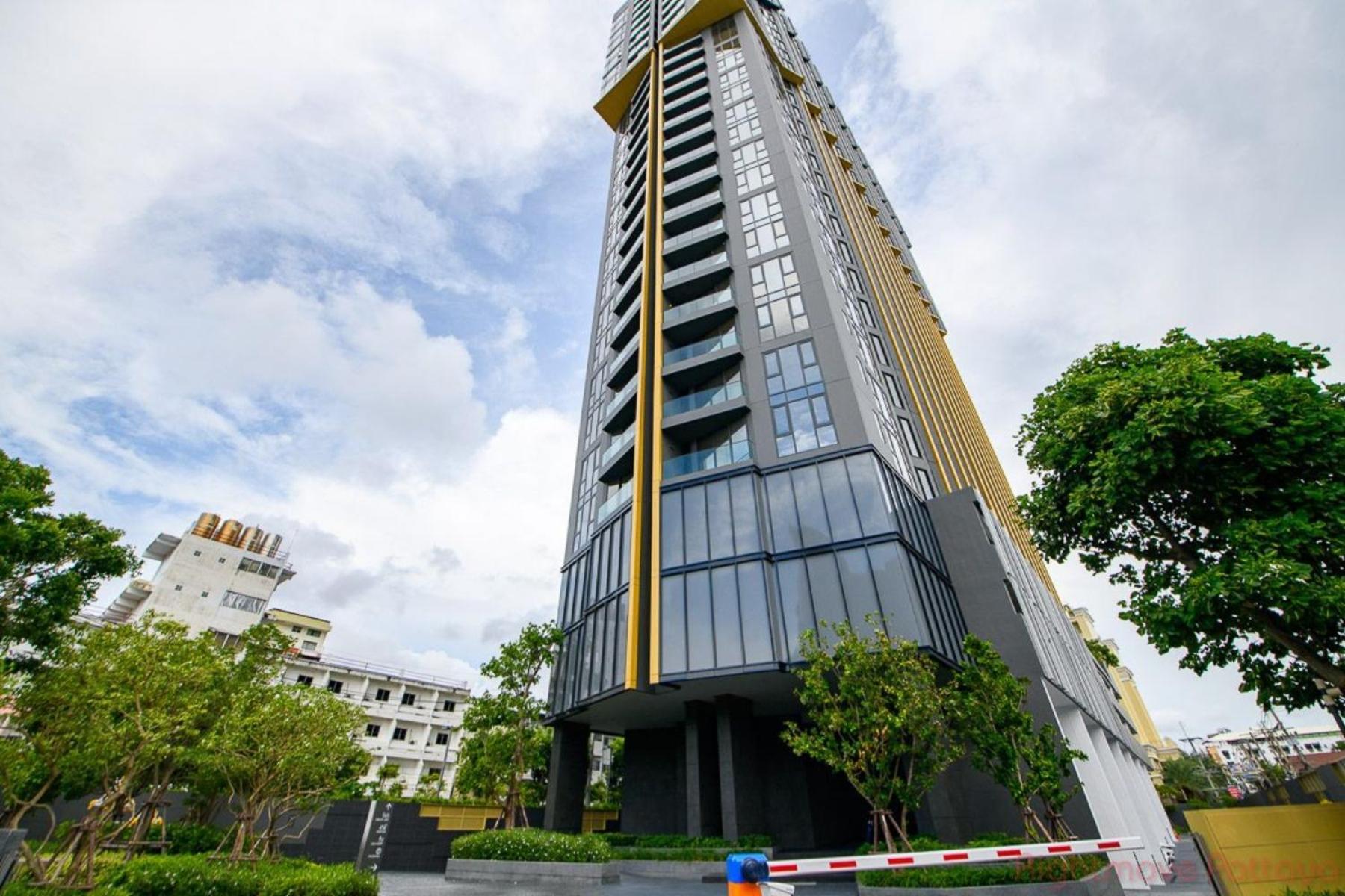 Edge # Utrip Apartment